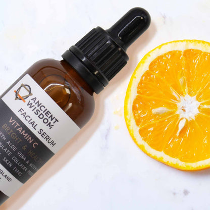 Sérum Facial de Vitamina C: ilumina tu piel, reduce manchas y aporta firmeza con una fórmula ligera y natural.